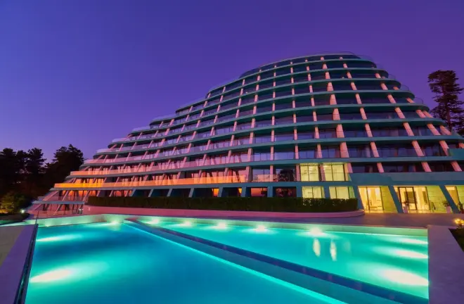 Соседство с президентом и 1 береговая линия: Reef Residence - недвижимость, не имеющая аналогов в Сочи