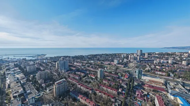 Купил, но не оформил: почему приостановка сделок в Росреестре не защитит от мошенников — а может навредить