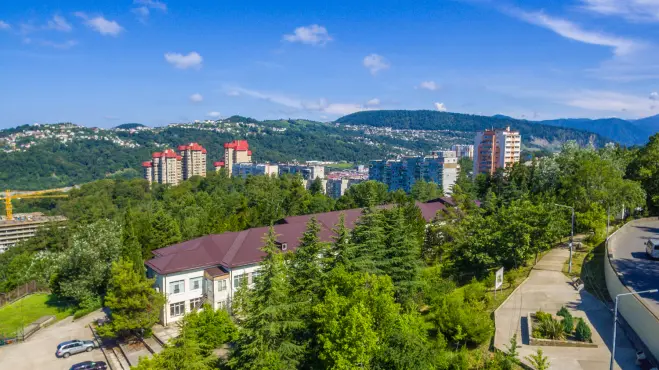 Макаренко - тихий и зеленый микрорайон с большой парковой зоной и развитой инфраструктурой #1