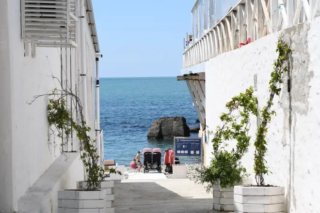 Центр Сочи - средоточие яркой жизни города, калейдоскоп эмоций и впечатлений, а также отличное место для насыщенной жизни #5