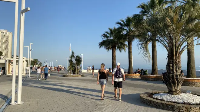 Красная Площадь в Сочи - образец элитной жизни на курорте #4