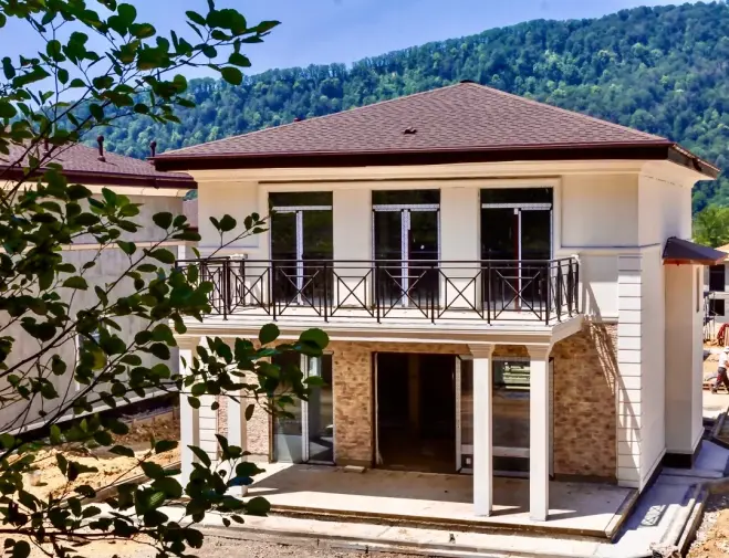 Красная Поляна - зеленая долина среди гор, с развитой инфраструктурой и 4 горнолыжными курортами европейского уровня #2