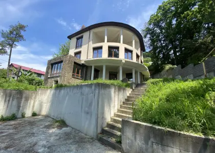 Дом, 394 м² - фото 1