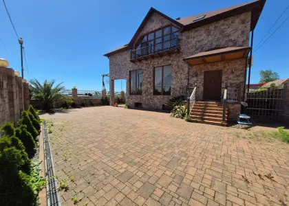 Дом, 395.5 м² - фото 1