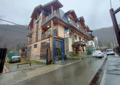 Гостиница - фото 1