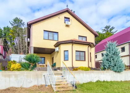 Дом, 250 м² - фото 1