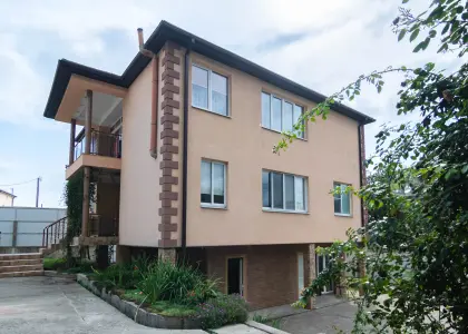 Дом, 305.8 м² - фото 1