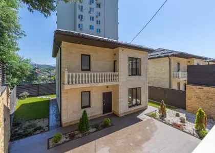 Дом в коттеджном городке, 160 м² - фото 1