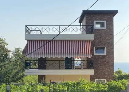 Дом, 180 м² - фото 1