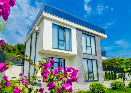 Дом, 200 м² - фото 1