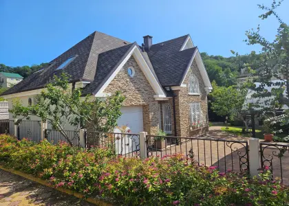 Дом, 233 м² - фото 1