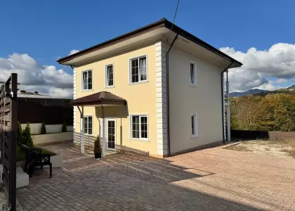 Дом, 170 м² - фото 1