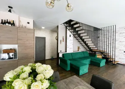 Дом, 300 м² - фото 1