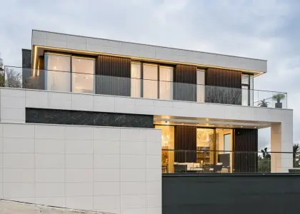 Дом, 310 м² - фото 1