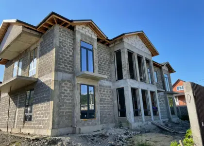 Дом, 420 м² - фото 1