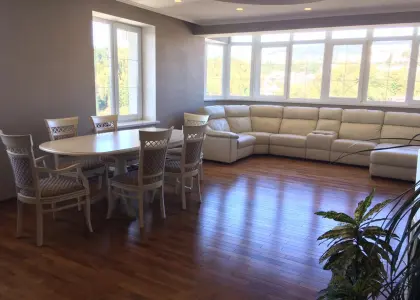 4-комнатная квартира, 180 м² - фото 1