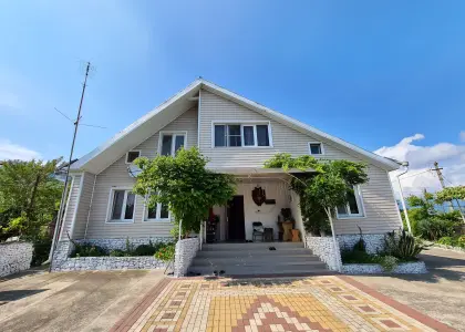 Дом, 180 м² - фото 1