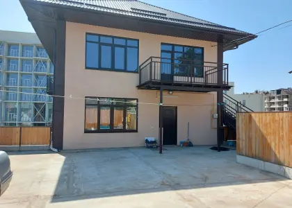 Часть домовладения, 170 м² - фото 1