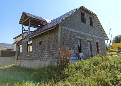 Дом, 230 м² - фото 1