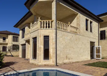 Дом в коттеджном городке, 218 м² - фото 1