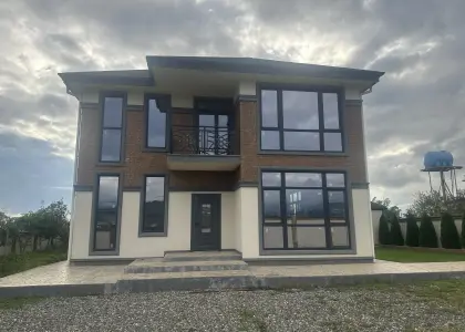 Дом, 180 м² - фото 1