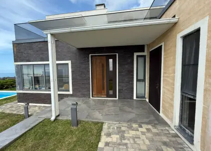 Дом, 350 м² - фото 1