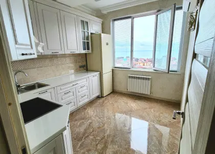 Квартира с элитным ремонтом у моря - фото 1