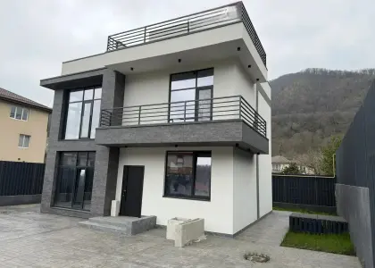 Дом, 200 м² - фото 1