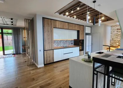 Дом, 525 м² - фото 1