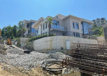 Дом в коттеджном городке, 451 м² - фото 1