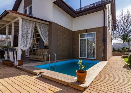 Дом в коттеджном городке, 180 м² - фото 1