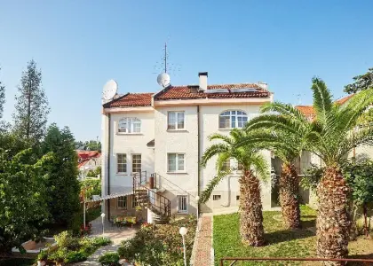 Дом, 437 м² - фото 1