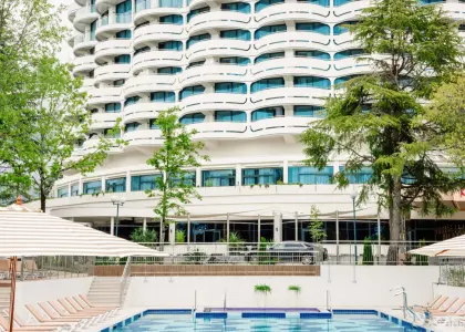 Апартамент 64 кв.м. премиум-класса у моря - фото 1