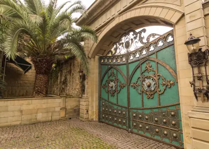 Дом, 1797 м² - фото 1