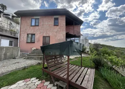 Дом, 222.6 м² - фото 1