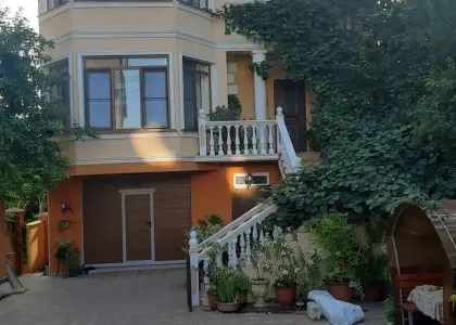 Дом, 290 м² - фото 1