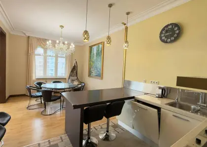 5-комнатная квартира, 220 м² - фото 1