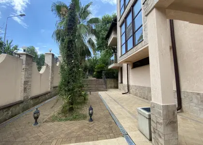 Дом, 750 м² - фото 1