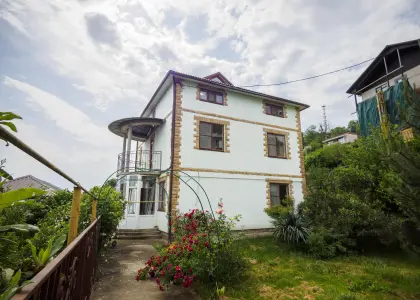 Дом, 240 м² - фото 1