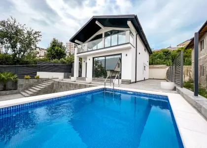 Дом, 170 м² - фото 1