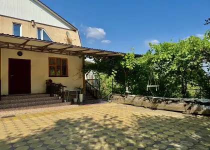 Дом, 275 м² - фото 1