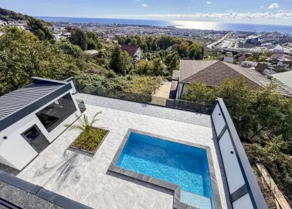 Дом, 250 м² - фото 1