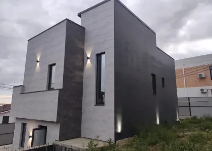 Дом в коттеджном городке, 240 м² - фото 1