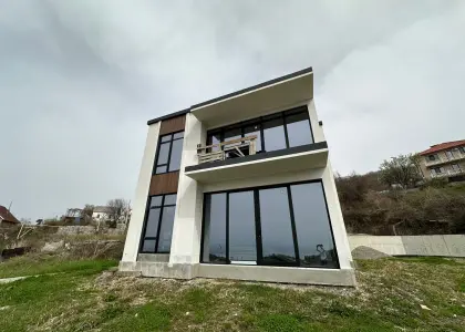 Дом, 282 м² - фото 1