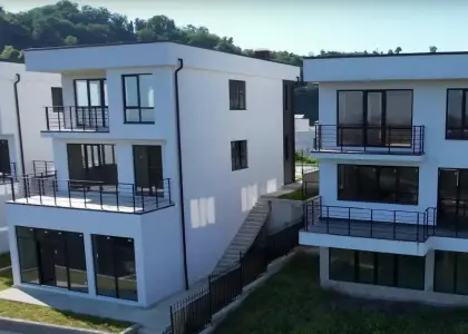 Дом, 300 м² - фото 1