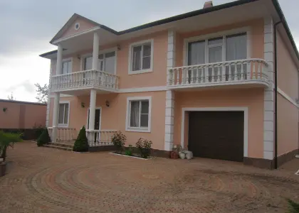 Дом, 300 м² - фото 1