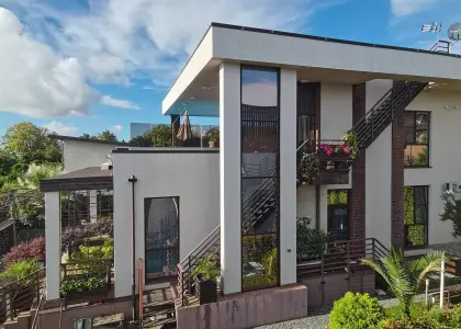 Дом в коттеджном городке, 300 м² - фото 1