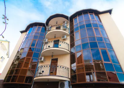 Действующая гостиница в Новом Сочи - фото 1