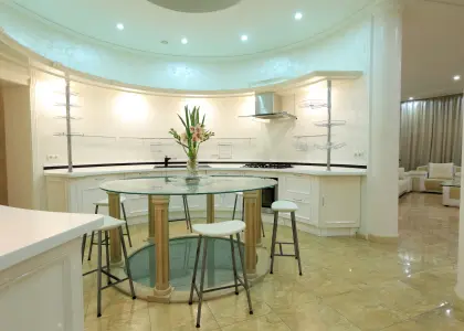 Дом, 800 м² - фото 1