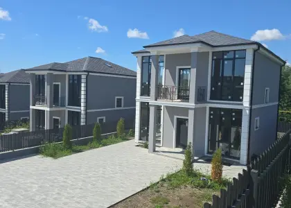 Дом в коттеджном городке, 160 м² - фото 1